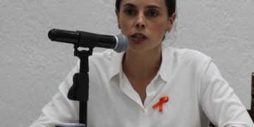 Pide licencia Ana Paty para separarse de la presidenta municipal